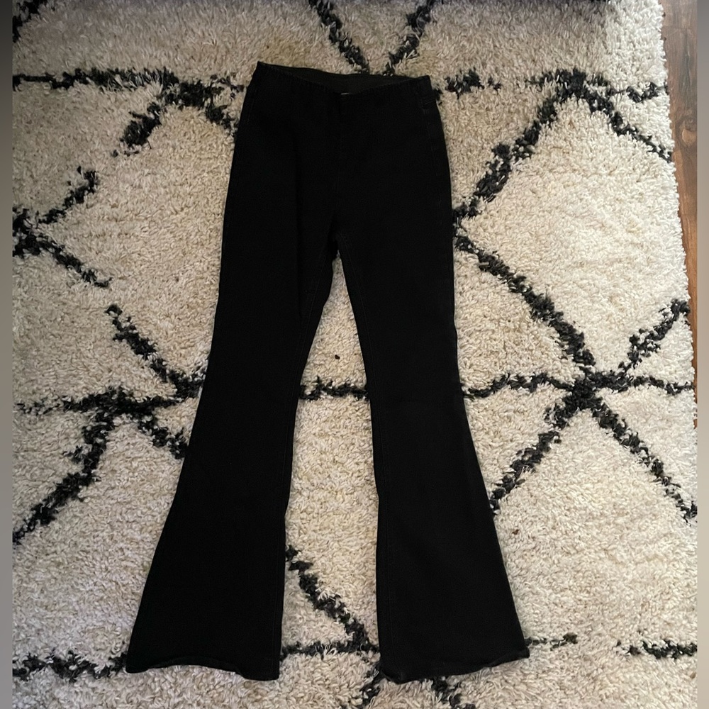 Forever 21, Flare Jeans, Size Small 3-5